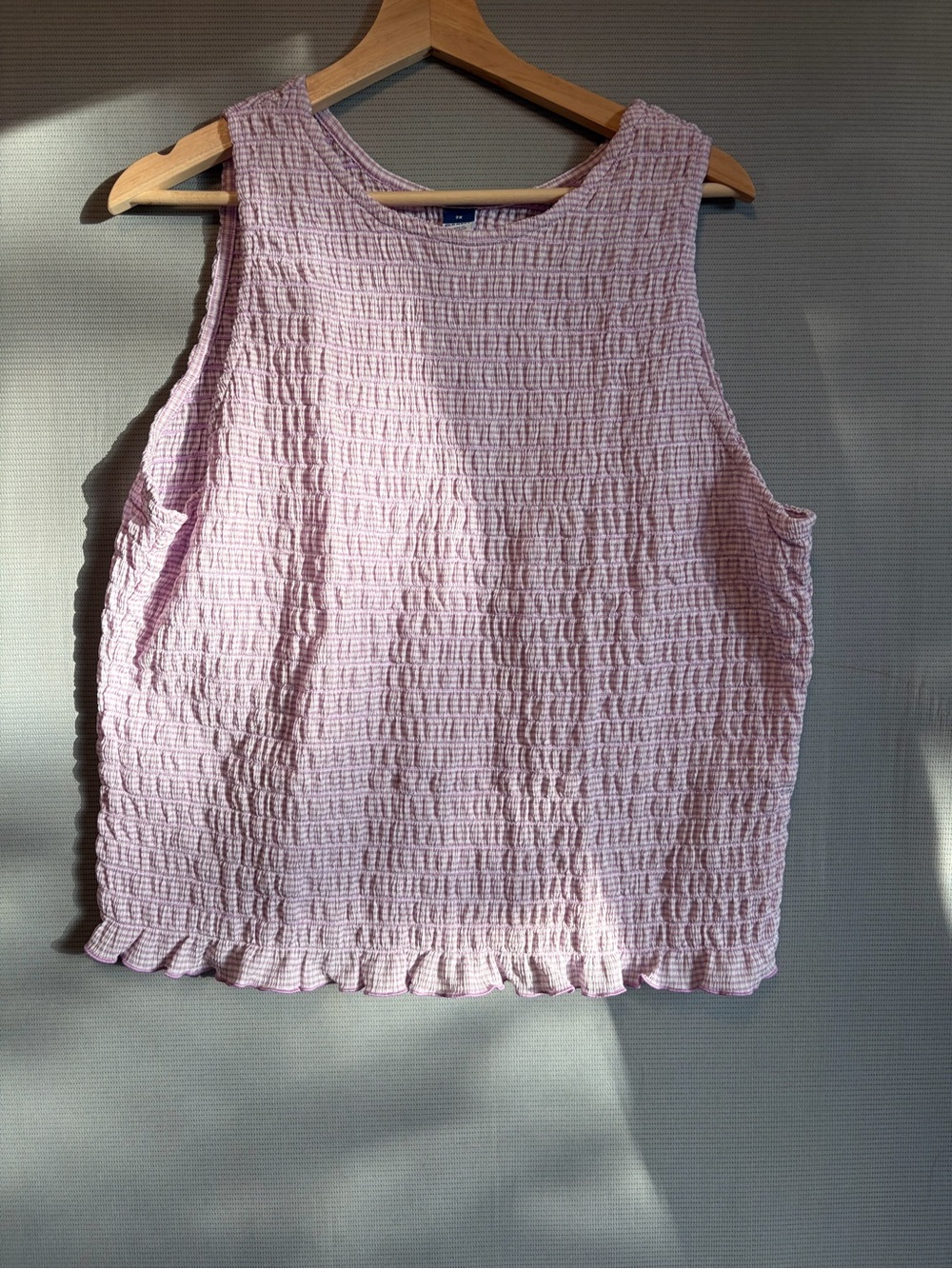 Old Navy Smocked Tank Top in Light Pink